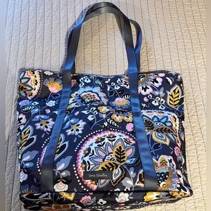 Vera Bradley Factory style Lighten Up Vera tote